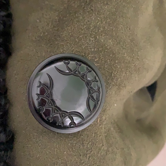 Custom made green and black long jacket - Picture 2 of 8